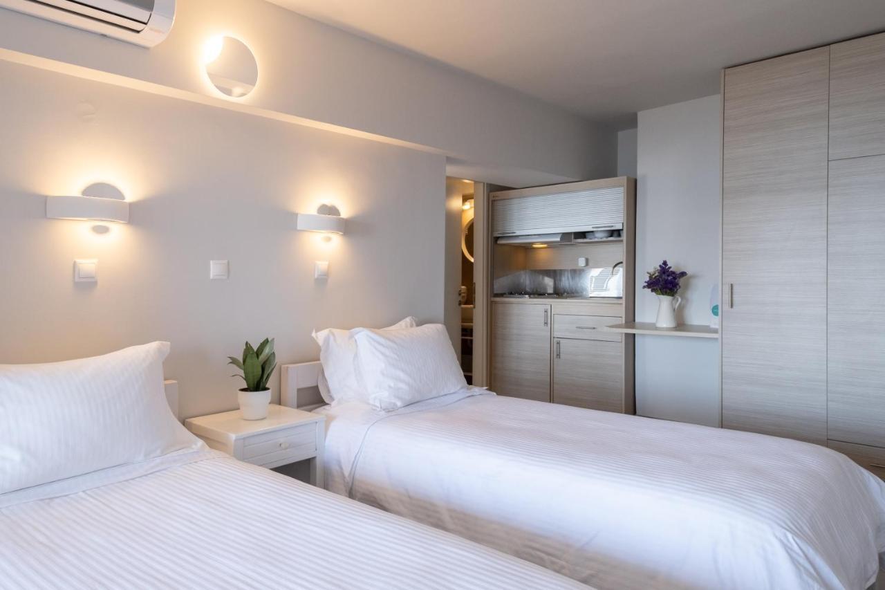 Nelly'S Apartments Толон Екстериор снимка